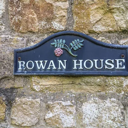 Holiday home Rowan House *
